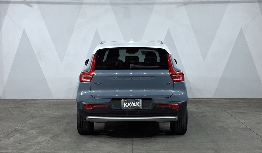 Volvo Xc40 2.0 T5 MOMENTUM AUTO 4WD Suv 2020
