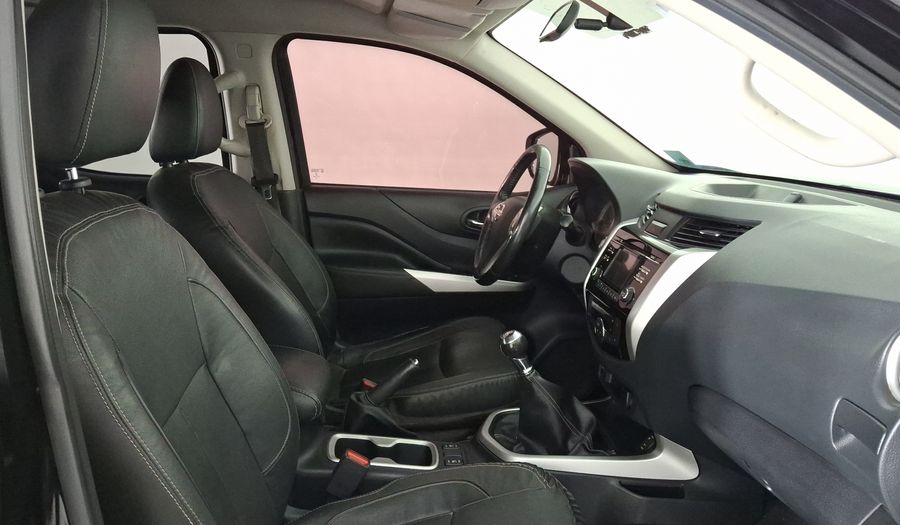 Nissan Np300 2.5 PLATINUM LE TM AC Pickup 2019