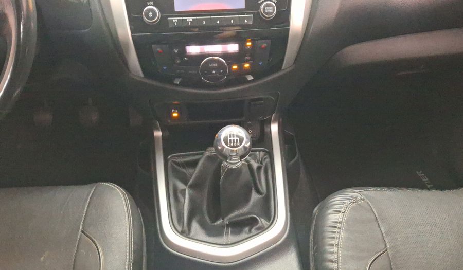 Nissan Np300 2.5 PLATINUM LE TM AC Pickup 2019