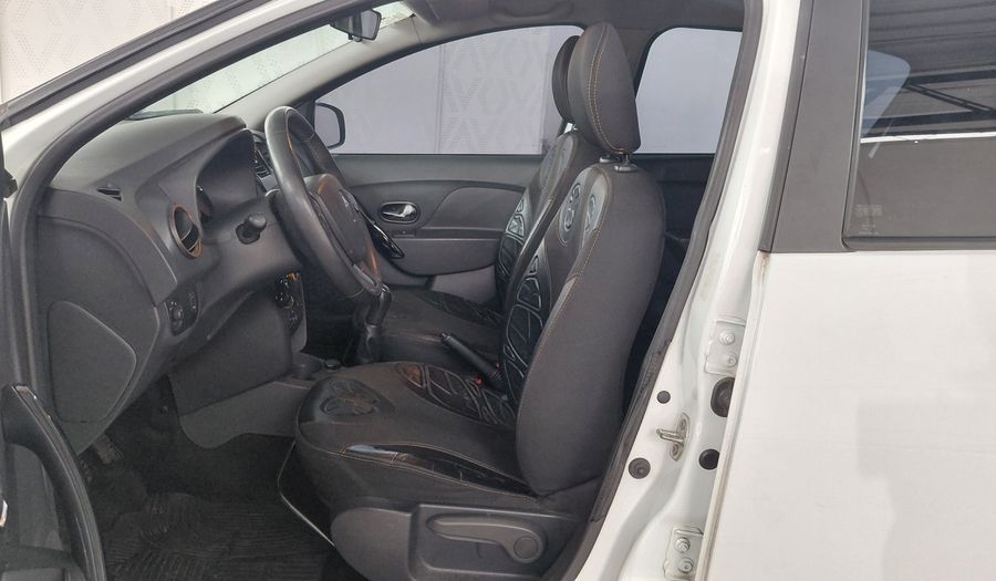 Renault Sandero Stepway 1.6 STEPWAY PRIVILEGE PH2 Hatchback 2015