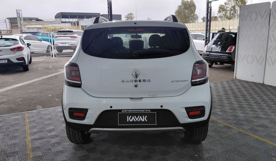 Renault Sandero Stepway 1.6 STEPWAY PRIVILEGE PH2 Hatchback 2015