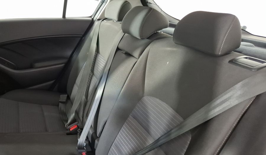 Kia Forte 2.0 EX MT Hatchback 2017
