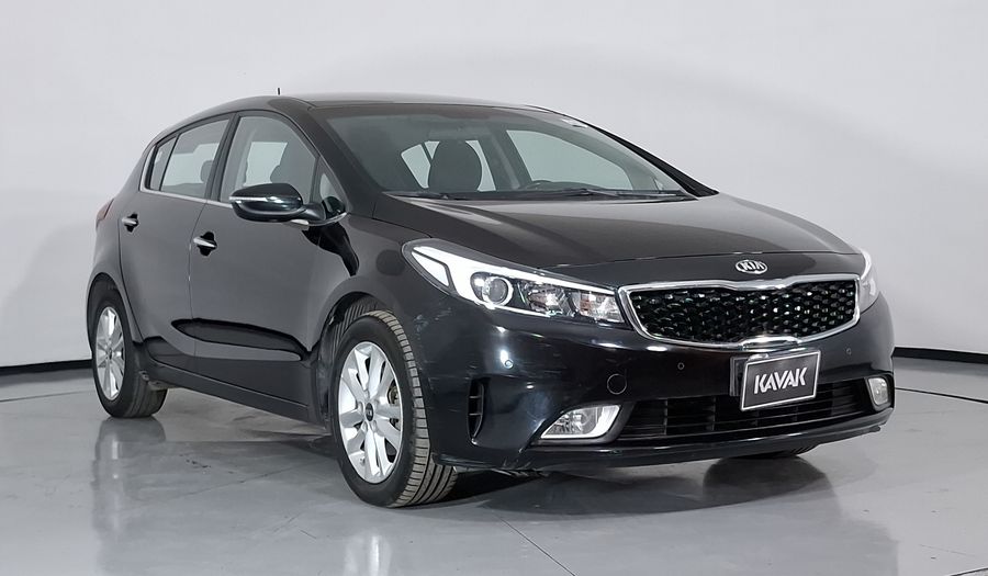Kia Forte 2.0 EX MT Hatchback 2017