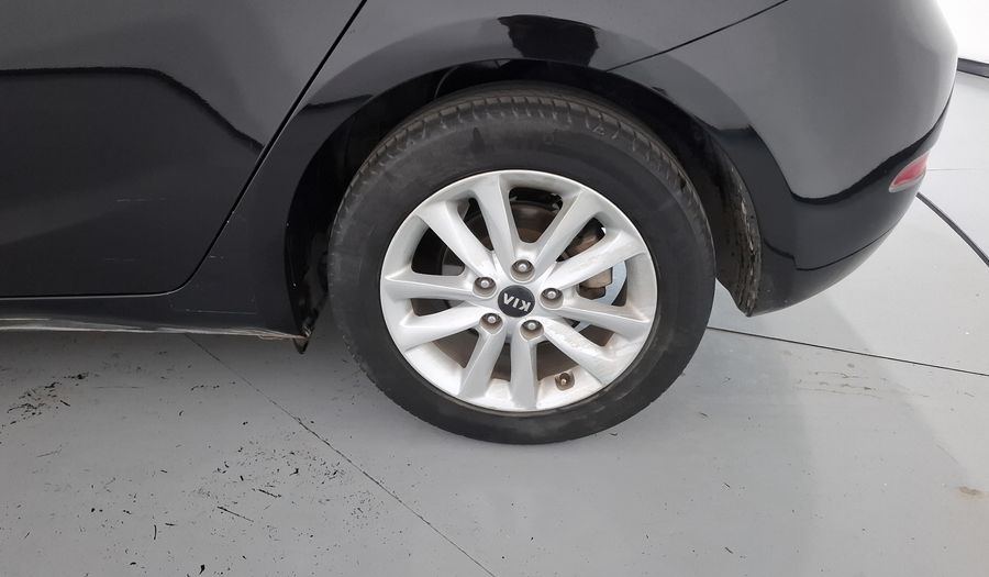 Kia Forte 2.0 EX MT Hatchback 2017