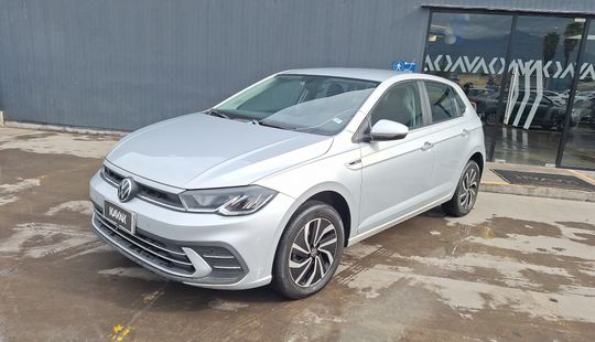 Volkswagen • Polo
