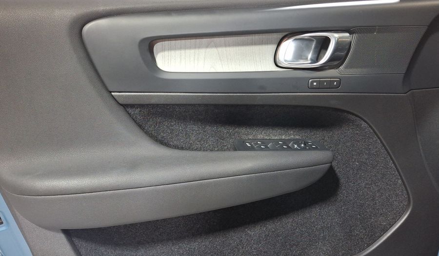 Volvo Xc40 2.0 B4 MHEV ULTIMATE AUTO Suv 2024