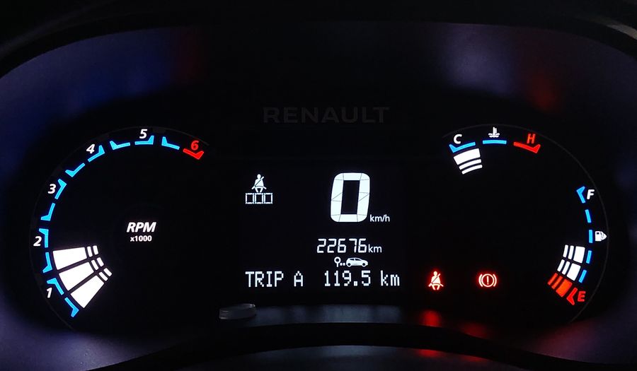 Renault Kwid 1.0 OUTSIDER Hatchback 2024