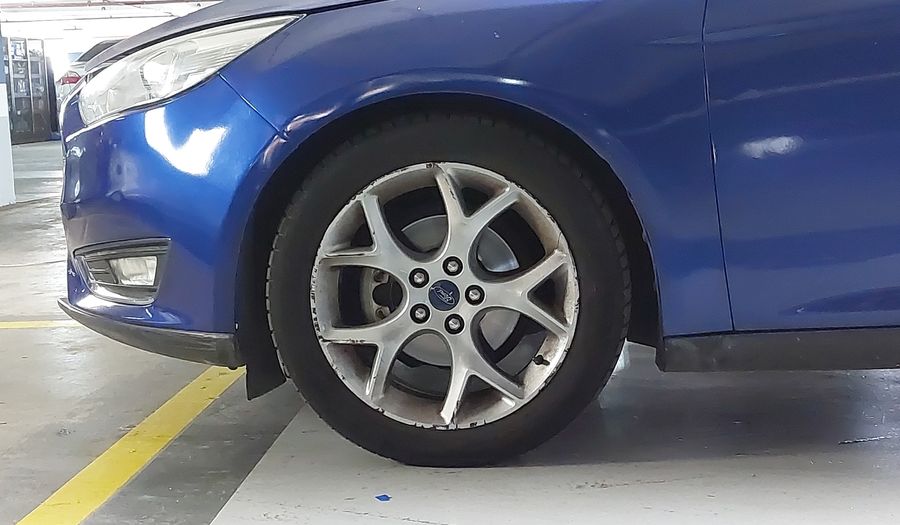 Ford Focus 2.0 SE AT Hatchback 2016
