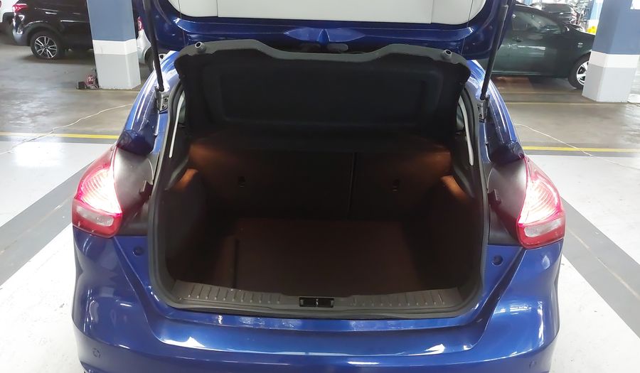 Ford Focus 2.0 SE AT Hatchback 2016