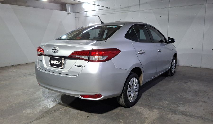 Toyota Yaris 1.5 CORE Sedan 2022