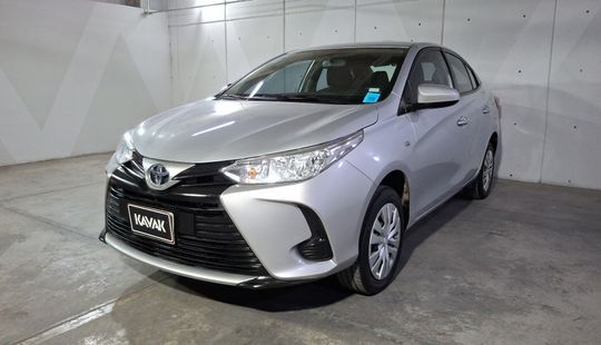 Toyota • Yaris