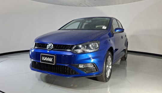 Volkswagen • Polo