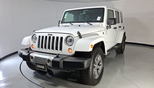 Jeep • Wrangler
