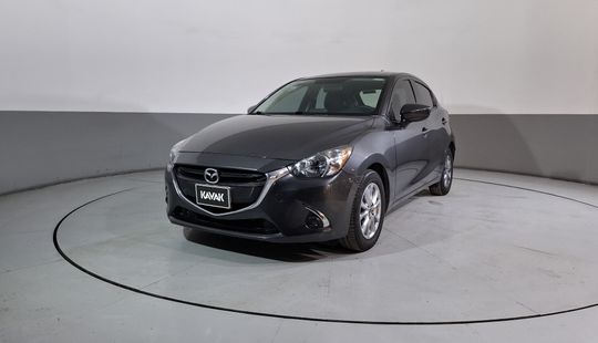 Mazda • Mazda 2