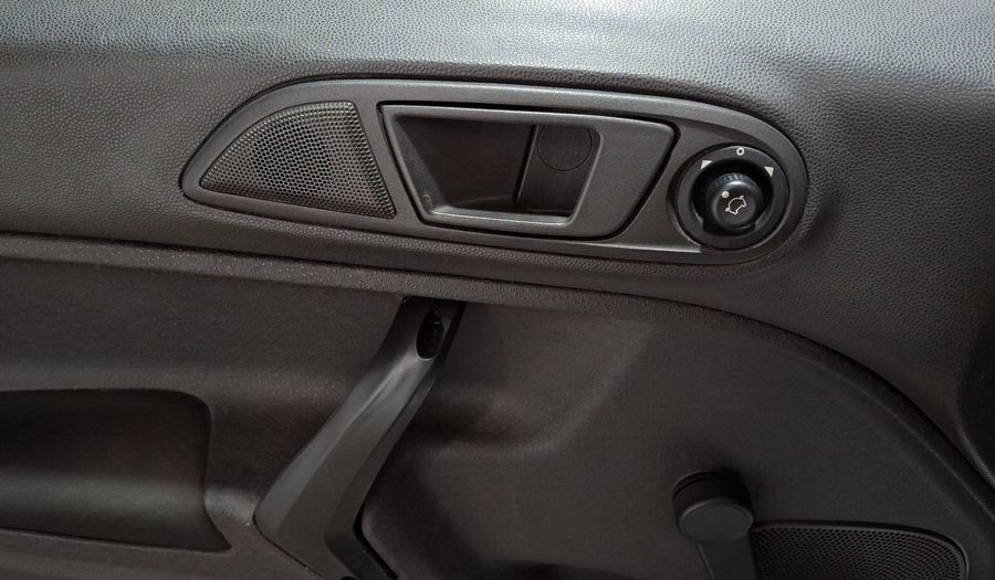 Ford Fiesta 1.6 S MT Sedan 2014