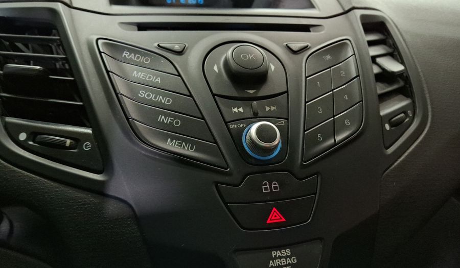 Ford Fiesta 1.6 S MT Sedan 2014