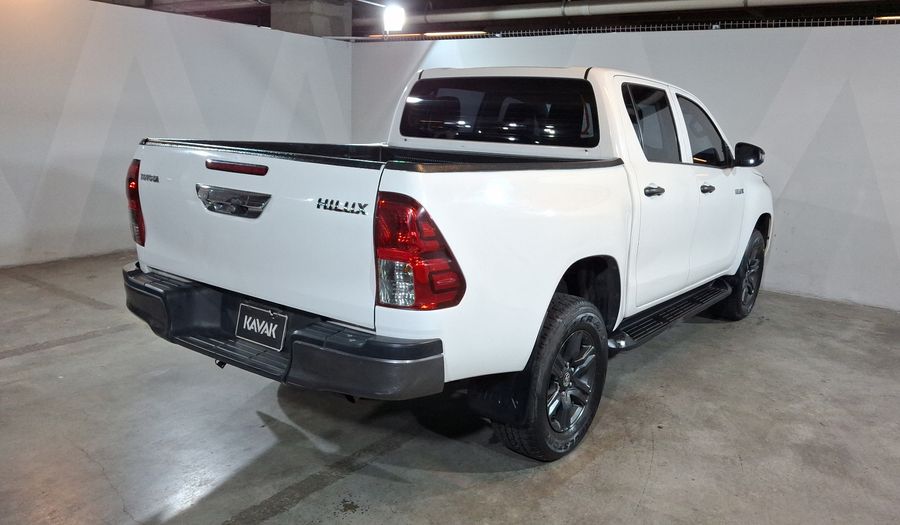 Toyota Hilux 2.7 SR DOBLE CABINA Pickup 2022