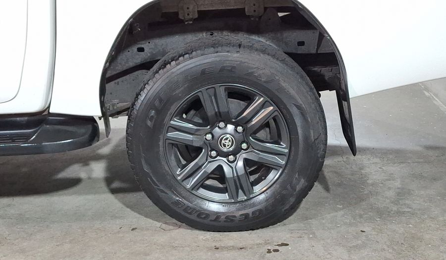 Toyota Hilux 2.7 SR DOBLE CABINA Pickup 2022