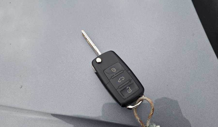 Volkswagen Gol 1.6 HIGHLINE Hatchback 2021