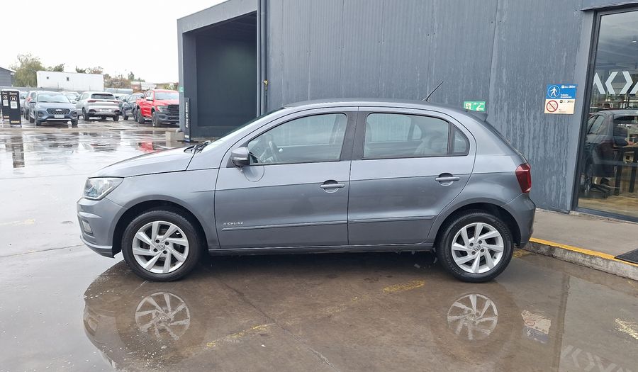 Volkswagen Gol 1.6 HIGHLINE Hatchback 2021