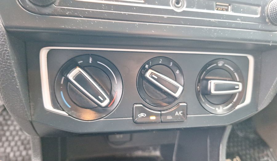 Volkswagen Gol 1.6 HIGHLINE Hatchback 2021