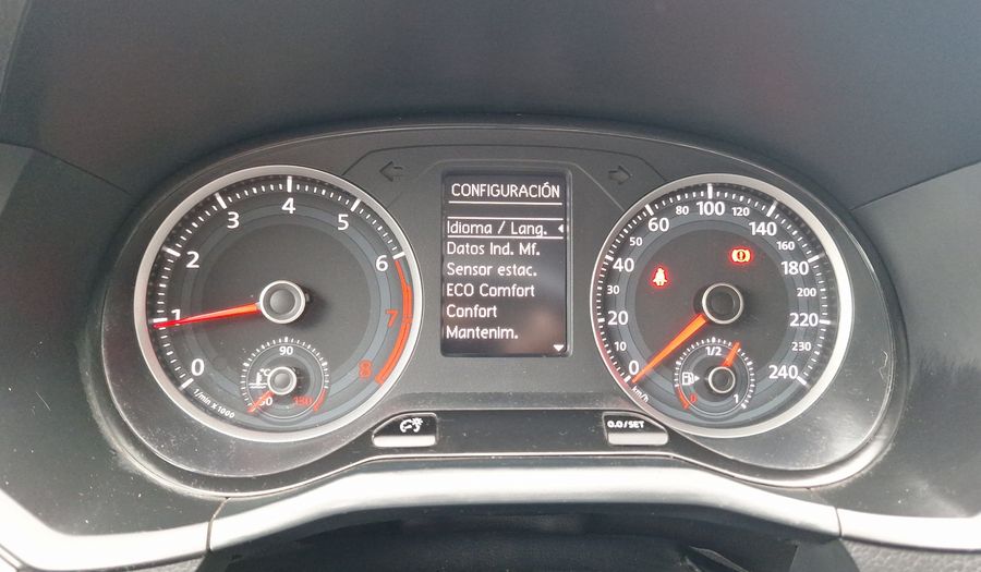 Volkswagen Gol 1.6 HIGHLINE Hatchback 2021