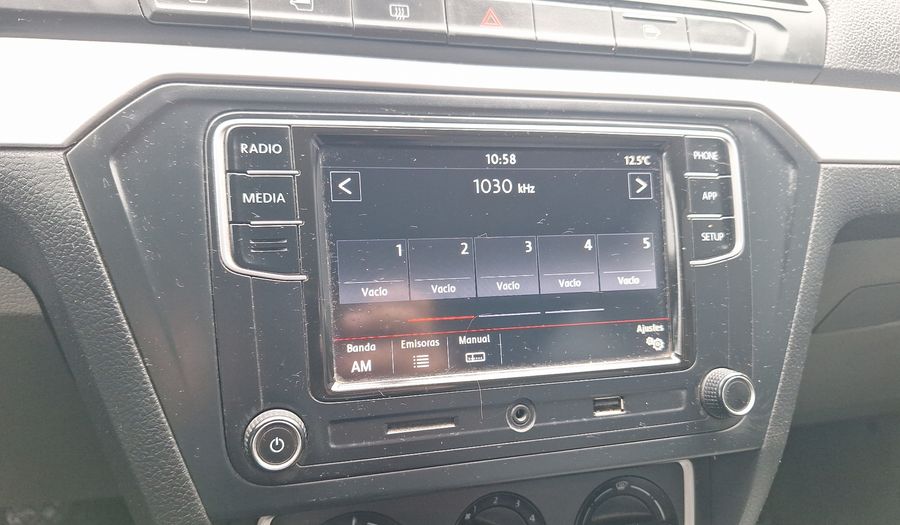 Volkswagen Gol 1.6 HIGHLINE Hatchback 2021
