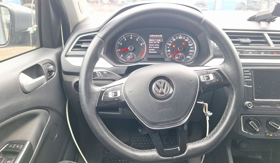 Volkswagen Gol 1.6 HIGHLINE Hatchback 2021