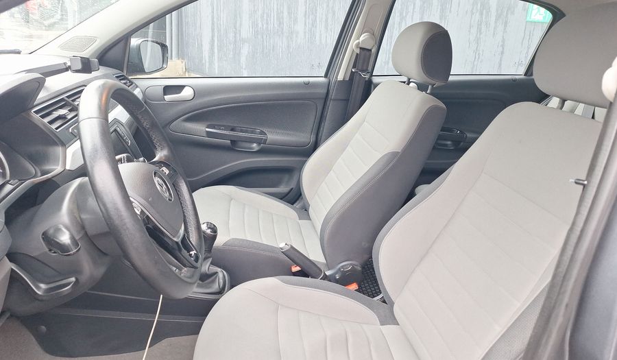 Volkswagen Gol 1.6 HIGHLINE Hatchback 2021