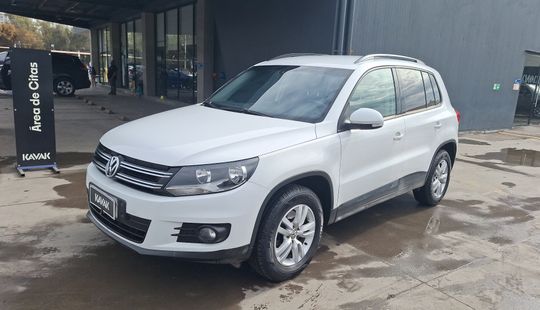 Volkswagen • Tiguan