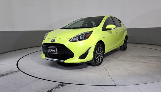Toyota • Prius C