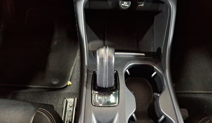 Volvo Xc40 2.0 T4 MOMENTUM AUTO Suv 2021