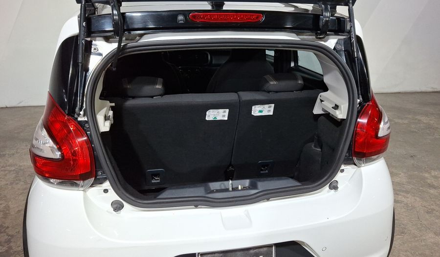 Fiat Mobi 1.0 TREKKING Hatchback 2021