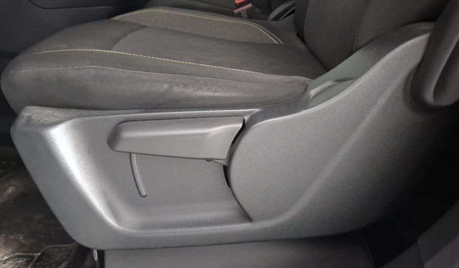 Peugeot Rifter 1.6 HDI ALLURE Minivan 2020