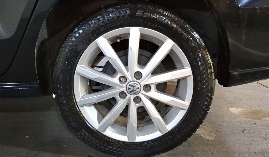 Volkswagen Vento 1.6 HIGHLINE STD. Sedan 2018