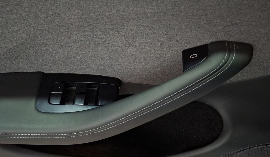 Tesla Model 3 BEV STANDARD RANGE PLUS AUTO Sedan 2024