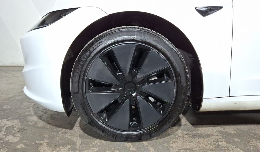 Tesla Model 3 BEV STANDARD RANGE PLUS AUTO Sedan 2024