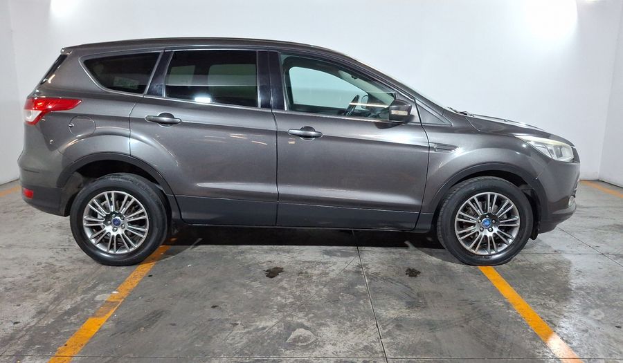 Ford Escape 2.5 S PLUS I4 AT Suv 2015