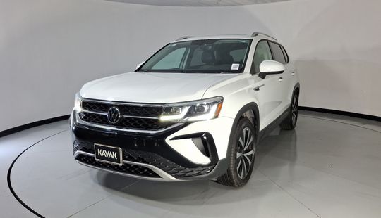 Volkswagen • Taos