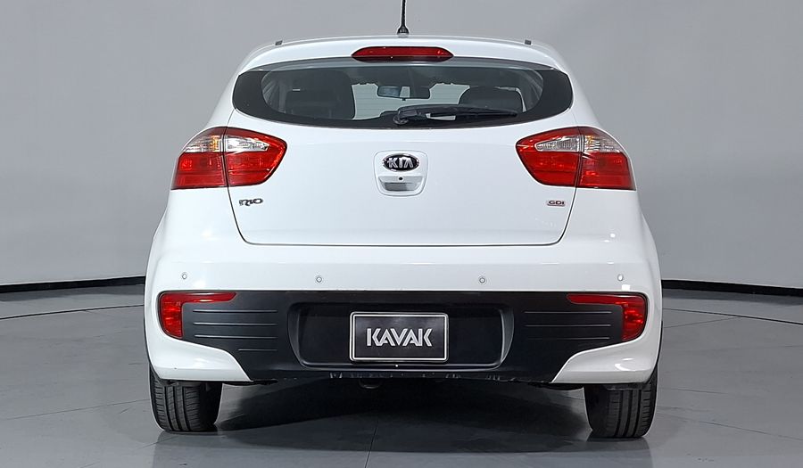 Kia Rio 1.6 EX MT Hatchback 2016
