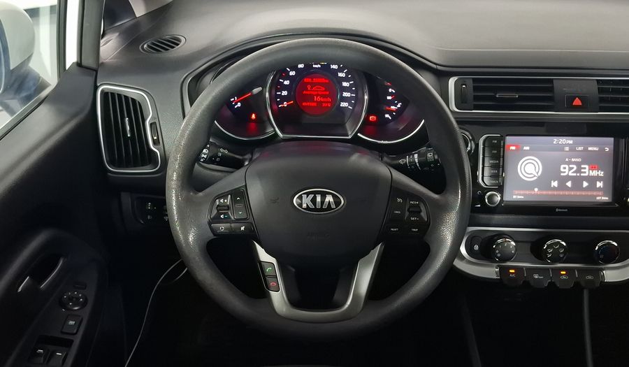 Kia Rio 1.6 EX MT Hatchback 2016