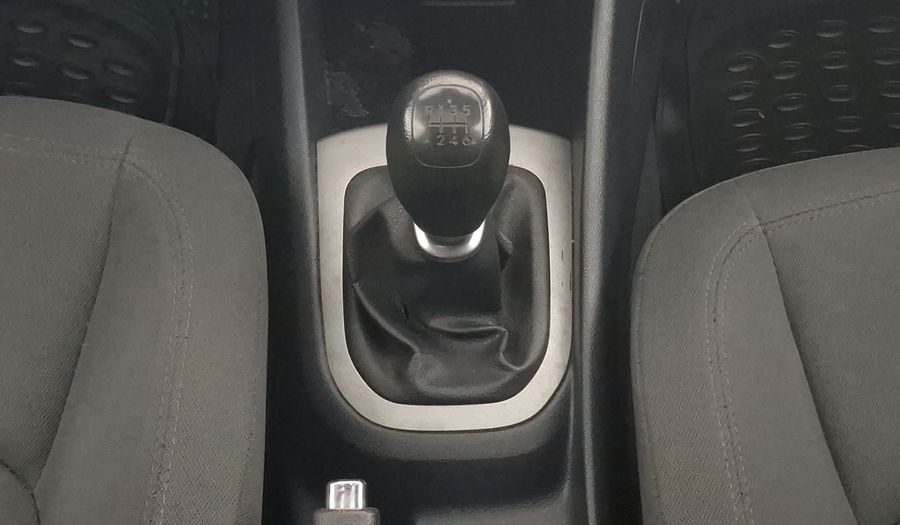 Kia Rio 1.6 EX MT Hatchback 2016