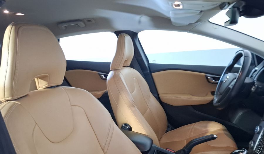 Volvo V40 1.5 ADDITION T3 Hatchback 2018