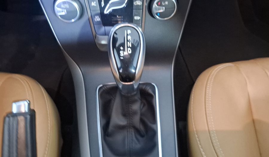 Volvo V40 1.5 ADDITION T3 Hatchback 2018