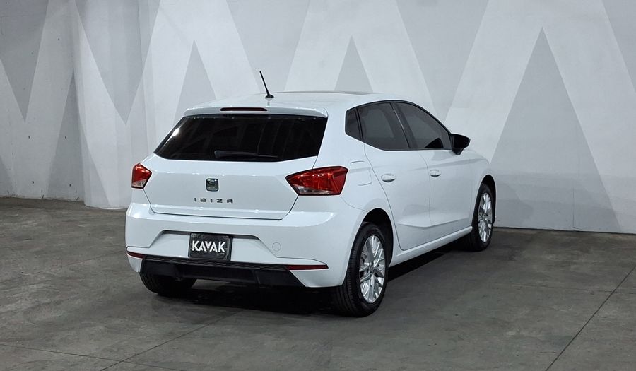 Seat Ibiza 1.6 STYLE Hatchback 2021
