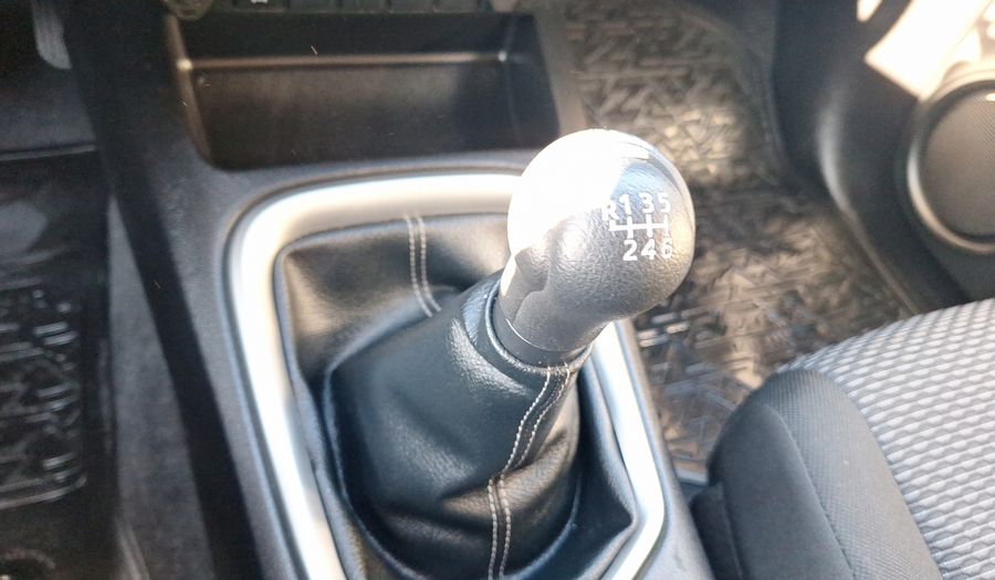 Toyota Hilux 2.4D SR Pickup 2023