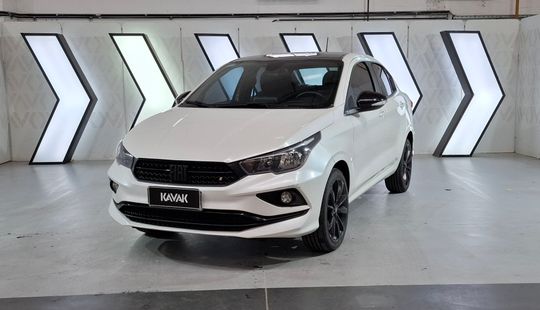 Fiat • Cronos