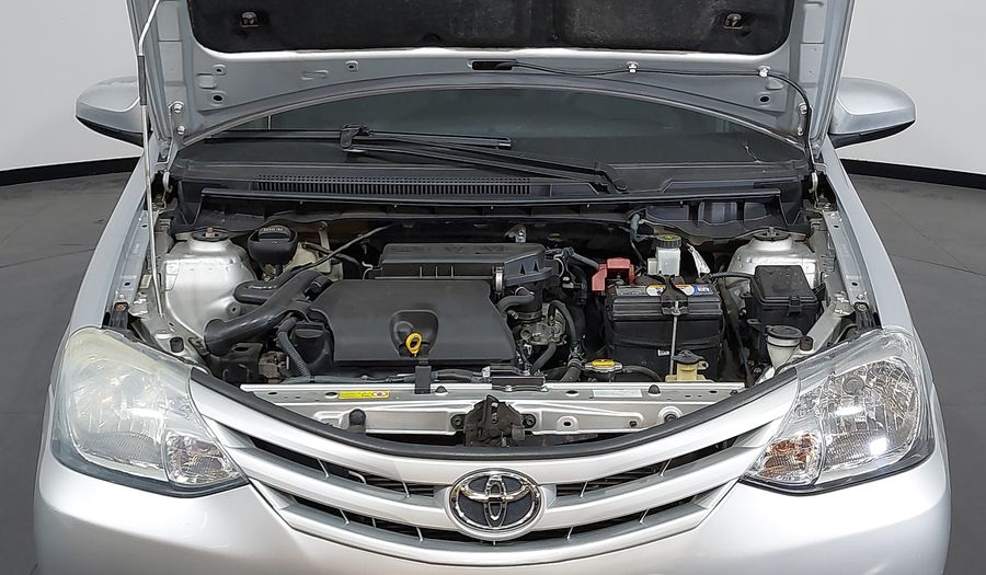 Toyota Etios 1.3 T-FLEX X Hatchback 2014