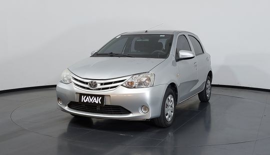 Toyota • Etios
