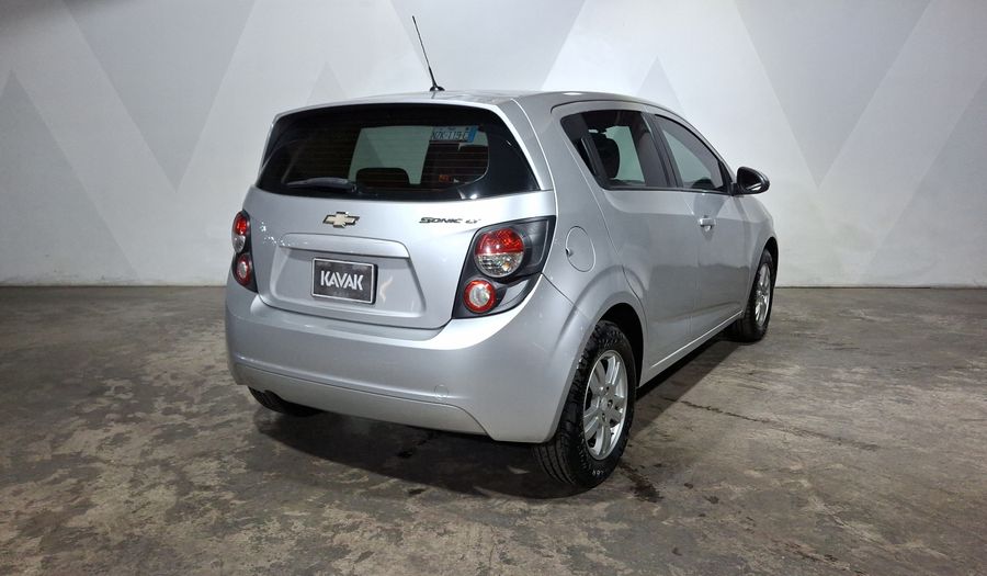 Chevrolet Sonic 1.6 AT K LT Hatchback 2016